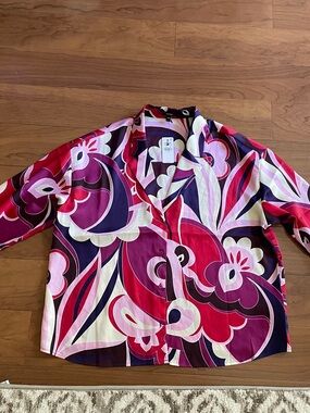 Express Multicolor Floral Button-Front Shirt in Pink, Purple, Cream